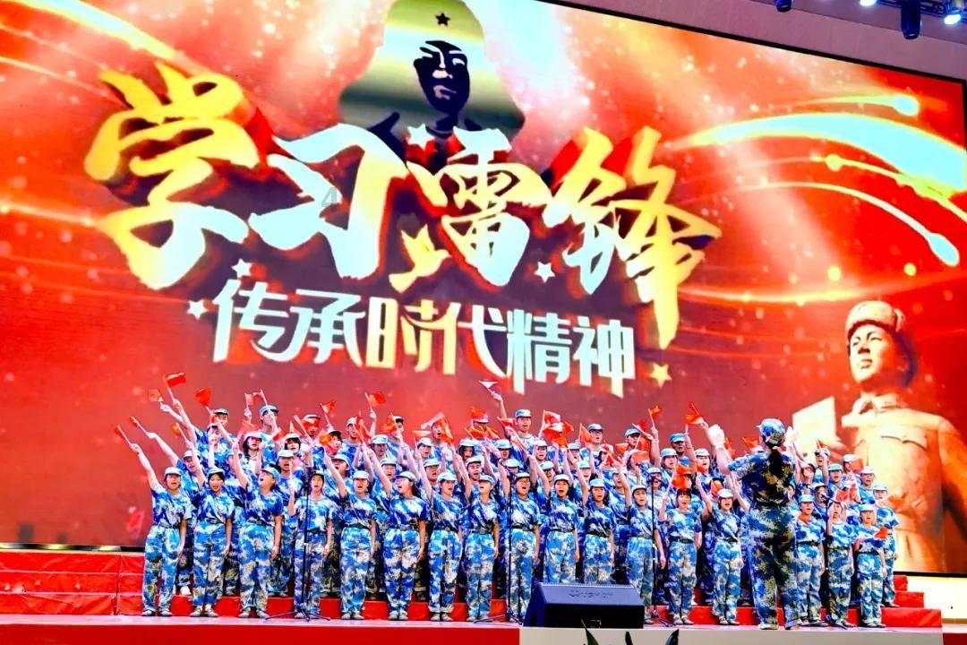 王正谱参加省政协十三届二次会议经济一组讨论