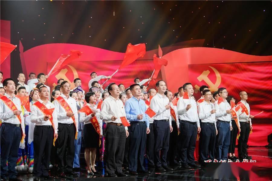 玩撞三国