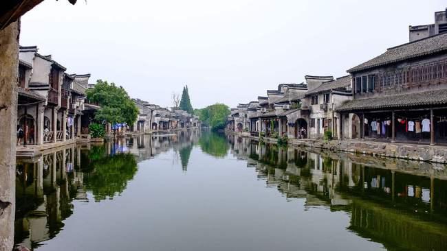 层层恐惧